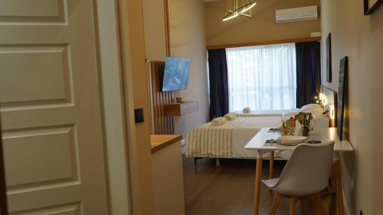 Daily Rent Studio Apartments Tirana Exterior foto