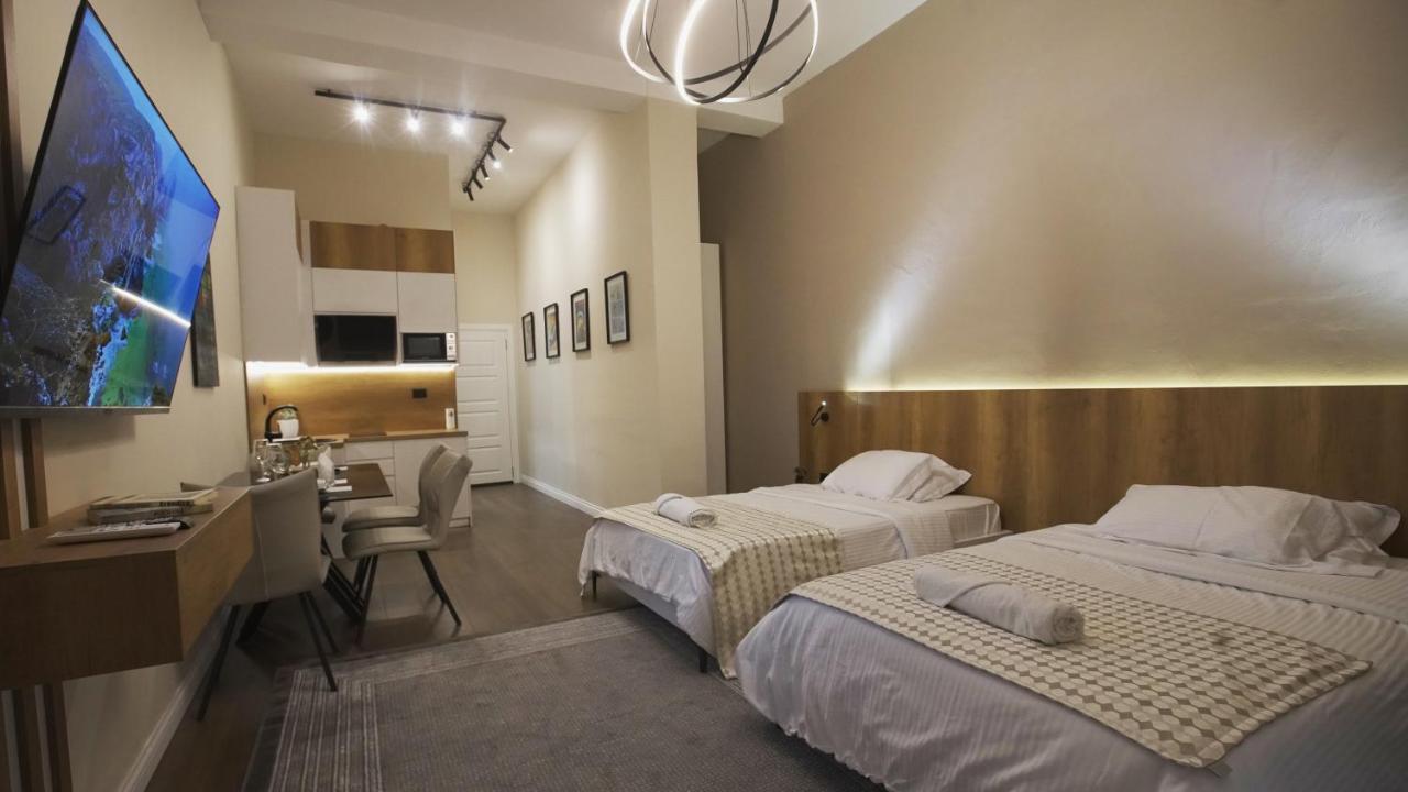 Daily Rent Studio Apartments Tirana Exterior foto